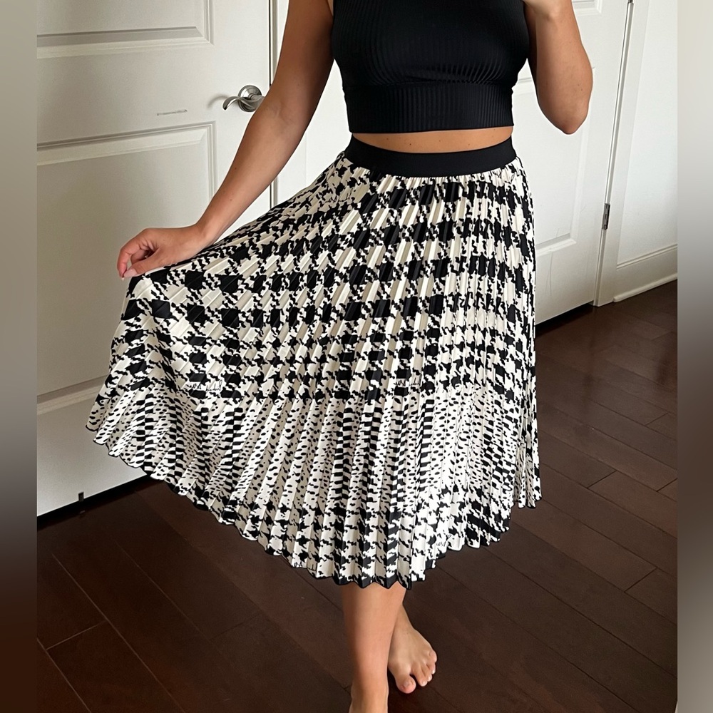 H&M Black and White Checkered Midi Skirt